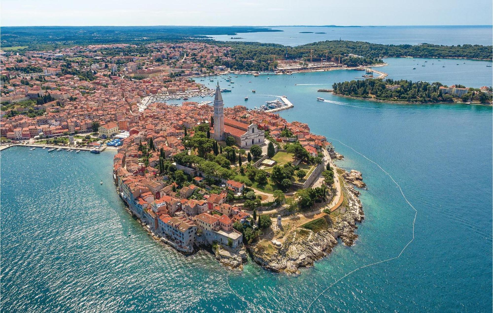 1 Bedroom Lovely Apartment In Rovinj Exterior photo